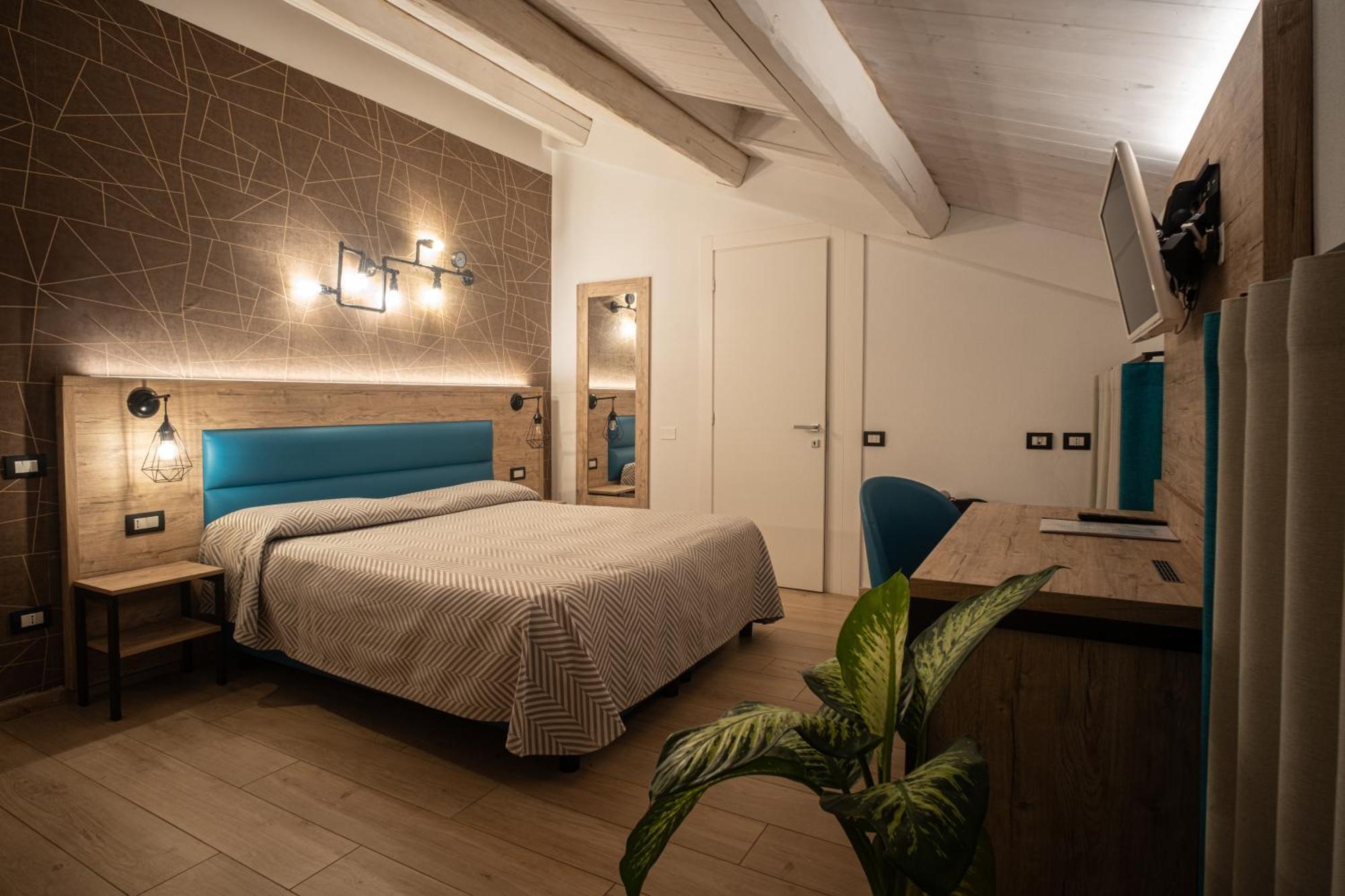 Cuneo Hotel מראה חיצוני תמונה