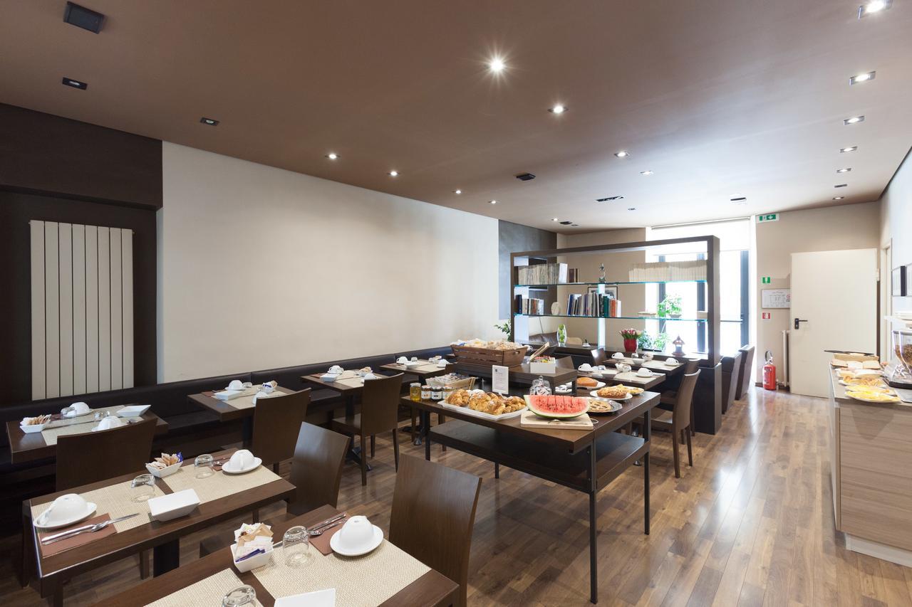 Cuneo Hotel מראה חיצוני תמונה